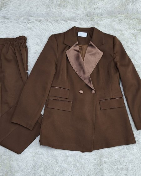 طقم بليزر قبه لمعة