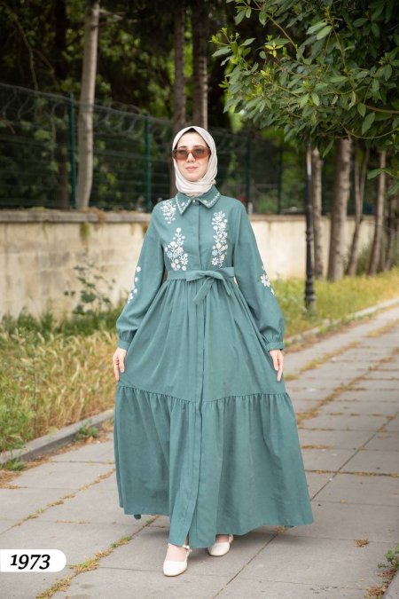 فستان مورد ربيعي