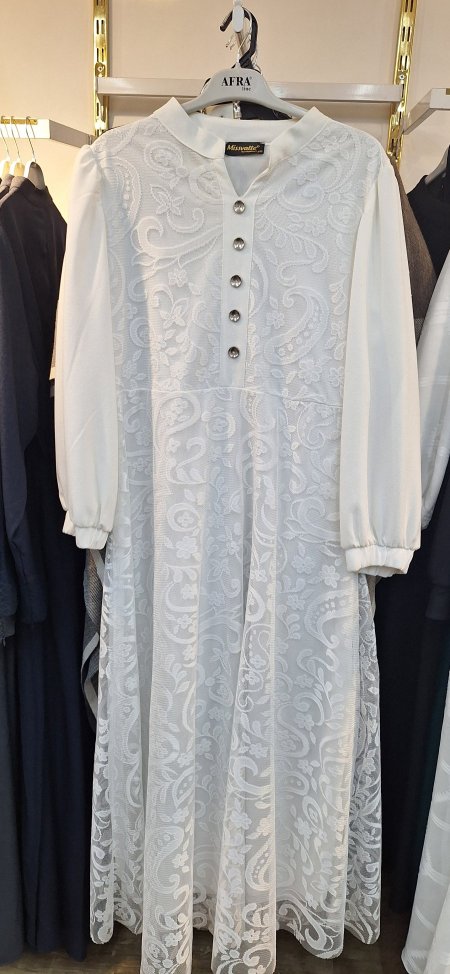 فستان ابيض دانتيل