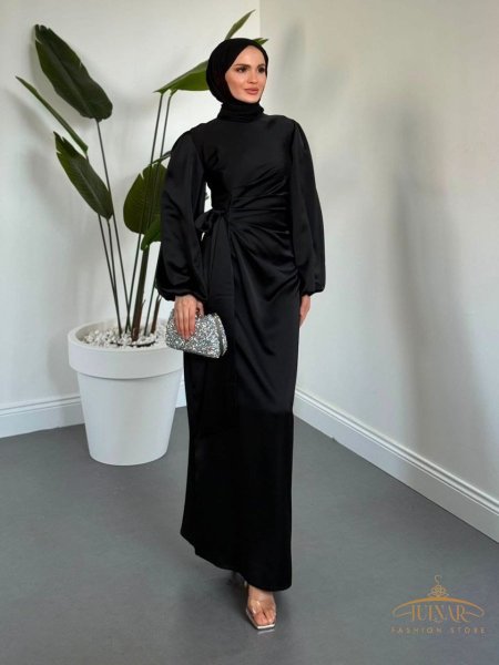 أسود