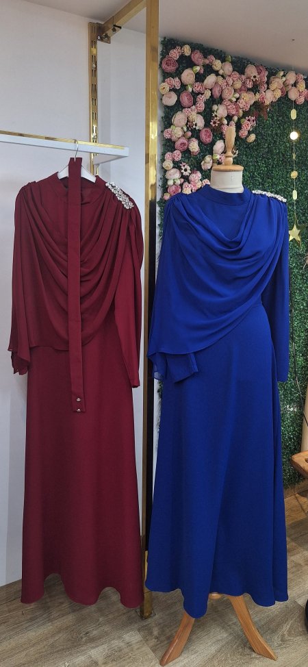 فستان كريب مع كتف شيفون